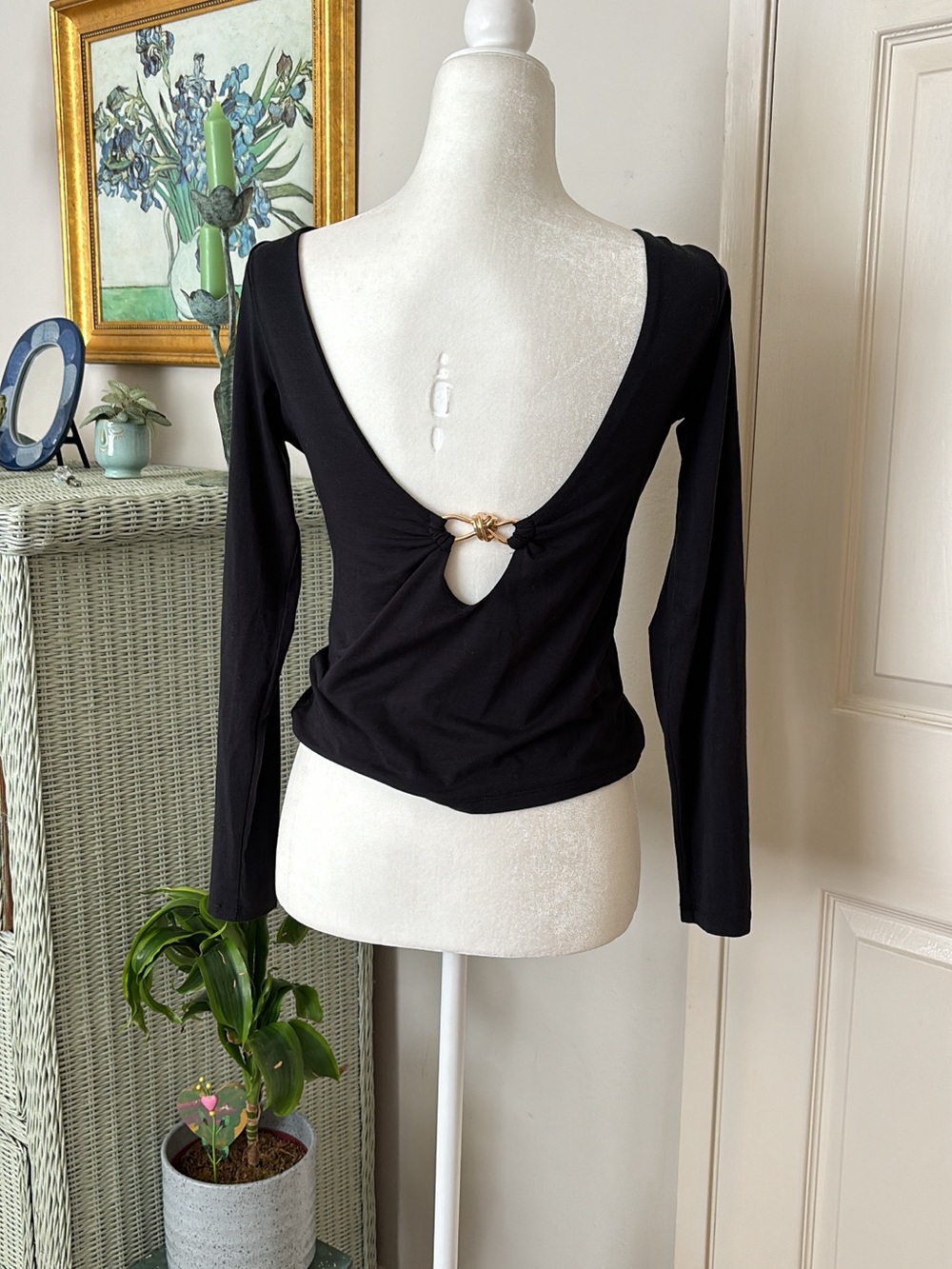 Abercrombie low back braless black long sleeve
